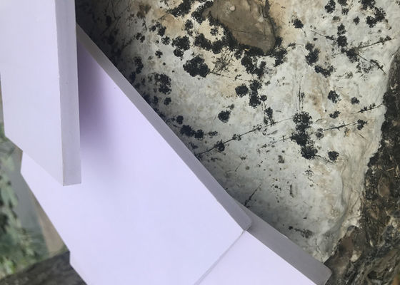 بولي فينيل كلورايد سينترا PVC مجلس رغوة 0.3g / Cm3 الكثافة الإعلان Siganboards